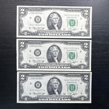 1976 $2 Dollar Bills (3) Consecutive Serial Numbers Basically Uncirculated picture