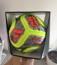 Adidas Trionda Official Match Ball World Cup Winter HI VIZ LIMITED Edition RARE picture