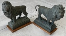 2 CHICAGO ART INSTITUTE ALVA MUSEUM REPLICA GREEN LION BOOKENDS STATUETTE FIGURE picture