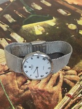 Vintage Universal Geneve Altessa men's watch, Milanese bracelet, manual wind picture