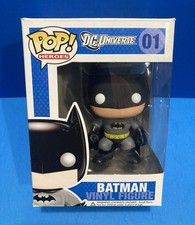 Funko Pop Batman Yellow Symbol Error (Logo Emblem Variant) picture