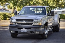 2004 Chevrolet Silverado 3500 LT picture