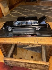 Premium Edition 1983 Cadillac Presidential Limousine Die Cast. Very Nice. picture