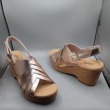 Clarks Giselle Glow Sandals Women's 8.5M Rose Gold A7 picture