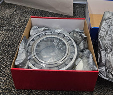SKF 22222 E Spherical Roller Bearing 110x200x53m Static Load Rating 640kN picture