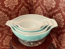 Vintage Pyrex Amish Butterprint Cinderella Nesting Bowl Set Of 4 picture