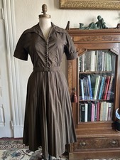 Vintage 1950s Fit & Flare Brown Taffeta Shirt Dress Full Pleated Skirt Belted 27 picture