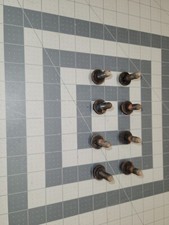 88,89,90 91,92,93,94,95,96,97,98  CHEVY GMC TRUCK SUV Front SEAT BOLTS OEM  X8 picture