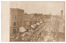 RPPC FAIRMONT MN First Street patriotic parade 1907 4th of July?  nice picture