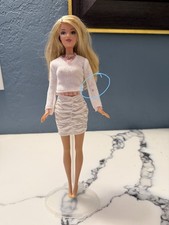 VTG 2005 Barbie Fashion Fever Doll H0916 Blonde White Ruched Skirt Fuzzy Top picture