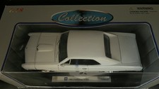 Welly Collection 1/18 1966 Pontiac GTO Hard Top, NIB picture
