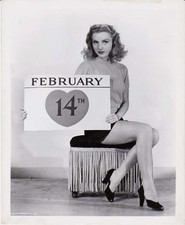 LYNN MERRICK #1, Original 1940s Sexy Pin-Up Portrait Photo, Valentine's Day picture