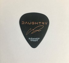 RARE Chris Daughtry signature guitar pick Daughtry 2025 tour issued, concert picture
