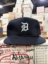 Vintage Detroit Tigers Hat Cap Snap Back Mens One Size Blue MLB New Era 90s picture