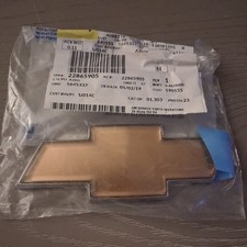 Genuine GM Bowtie Emblem 22865905 picture