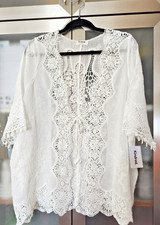 Kindred  Women's Plus SZ 2 X White  3/4 Sleeve Crochet,  Embroidered  Cardigan picture
