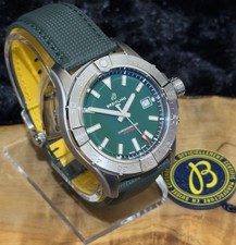 2026 Breitling Avenger 42mm A17328 Green dial complete set picture