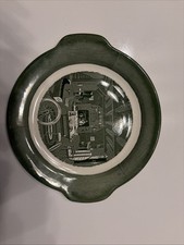 VINTAGE COLONIAL HOMESTEAD BY ROYAL HANDLED CAKE PLATE 11.5
