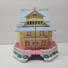 Vintage 1995 Polly Pocket Pollyville Pop Up Party Clubhouse Incomplete picture