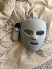 Shark LED Light Therapy Face Mask w/ Controller, Gray, Adjustable Portable picture