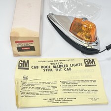 NOS GM 2234525 Cab Roof Marker Light Steel Tilt Cab GMC Chevrolet 73-78 OEM picture