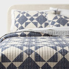 King Patchwork Quilt Set - Threshold picture