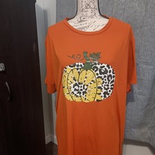 SHEIN CURVE Women’s Plus 3XL Orange Halloween Pumpkin Graphic Crew T-Shirt picture