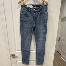 Seven7 Women's jeans size 8 picture