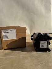 White Danfoss OMS 160 Hydraulic Motor 11286689 2-Bolt 1