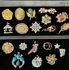 20 Vintage Rhinestone Costume Jewelry Pin Brooches Lot, 3 Signed, Coro Pegasus picture