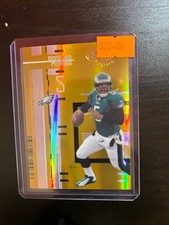 2005 Leaf Certified Materials #90 Donovan McNabb Mirror Gold #/25 Eagles picture