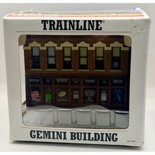 Walthers Trainline 931-806 Gemini Building HO Scale Assembled in Box picture
