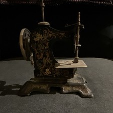Antique Original Pre-1930 Cast Iron Hand Crank Mini Sewing Machine Floral Decal picture