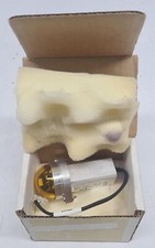 WHELEN Strobe Beacon 7110011 01-0771100-11 28VDC CESSNA TAIL LIGHT ASSY picture
