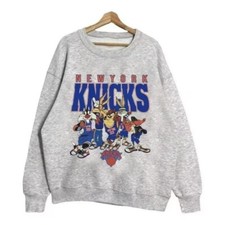 New York Knicks Looney Tunes Nba Vintage 90S Style Sweatshirt AN48698 picture