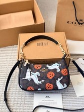 NWT-Teri Shoulder Bag In Signature Canvas Pumpkin Halloween Print CCE71 picture