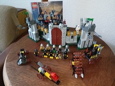 LEGO Castle Knights Kingdom 100% 8813 Battle at the Pass Gate to the Mountain Pass picture