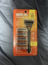 NEW Gillette Fusion 5 Shaving Bundle 1 Razor Handle 5 Cartridges - BLACK picture