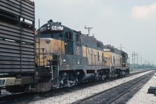 C&NW EMD GP7 4467 at Bridgeview, IL on May 11, 1991 8.5 x 11 Photo picture