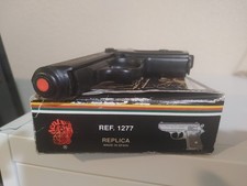 Replica Denix German WWII NON-FIRING pistol picture