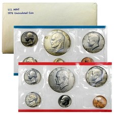 1976 P & D US Mint Set Bicentennial Philadephia & Denver Uncirculated (UNC) picture