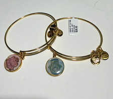 Hand of Fatima Set of 2 Gold Wire Bangle Bracelets Dangle Hamsa Charm picture