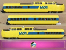 MTH Premier 20-20347-1 VIA Rail Turbotrain Passenger Set w/PS3 O-Gauge *RARE* picture