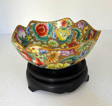 VTG Chinese Millefleur Scalloped Porcelain Bowl Hand Painted Gold Chinoiserie picture