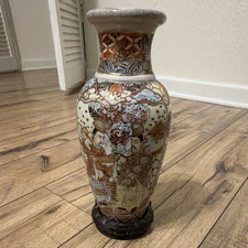 Late 20th Century Kutani-style Overglaze Enamel Warrior Scene Vase picture
