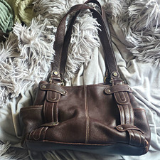 Tignanello Brown Pebbled Shoulder Bag Zip Closure Pouch Chain Lining Pockets picture