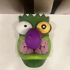RARE 2026 Courage the Cowardly Dog – Eustace Mask Vinyl Figure Cartoon Network picture