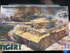 Tamiya 1/35 German Tiger I Late Version Crew Model Kit MISB picture