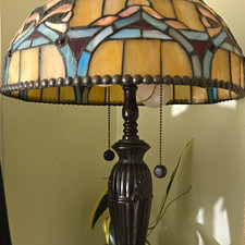 Tiffany Style Stained Glass Table Lamp Beige/Blue Dome Shade Pull Chain picture