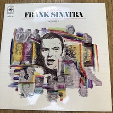 FRANK SINATRA - The Essential Frank Sinatra Vol 1  RARE 1967 UK LP - EX/EX picture